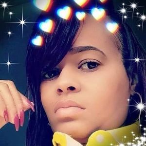 Meet your Posher, Tomika